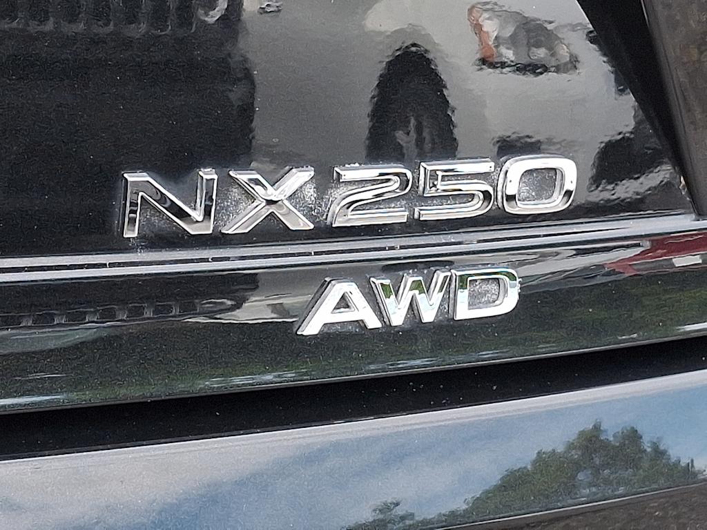 Thumbnail: 2024 Lexus ES - 29