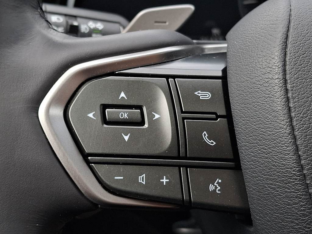 Thumbnail: 2024 Lexus ES - 20