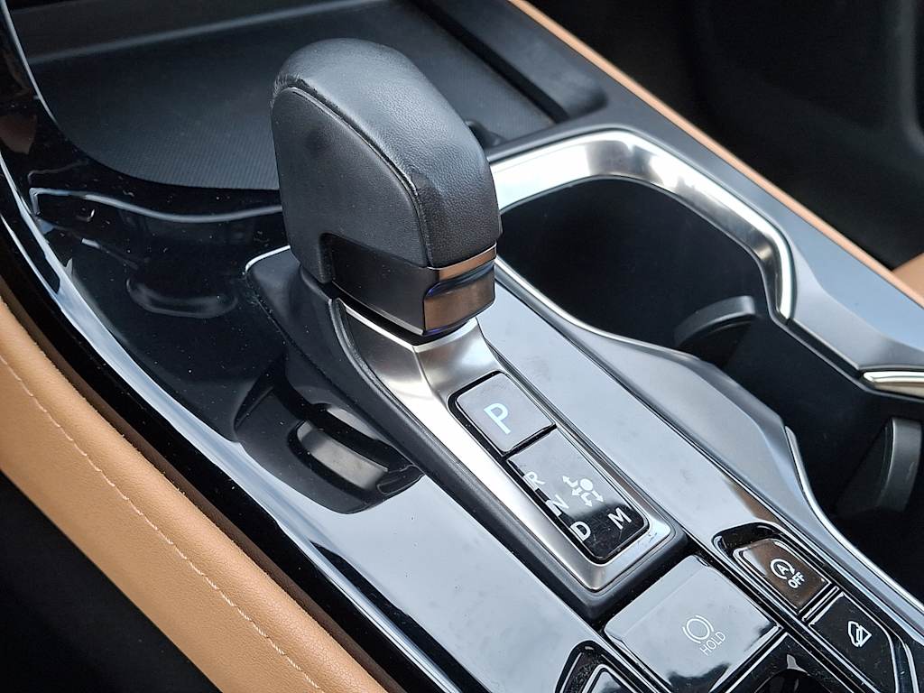 Thumbnail: 2024 Lexus ES - 9
