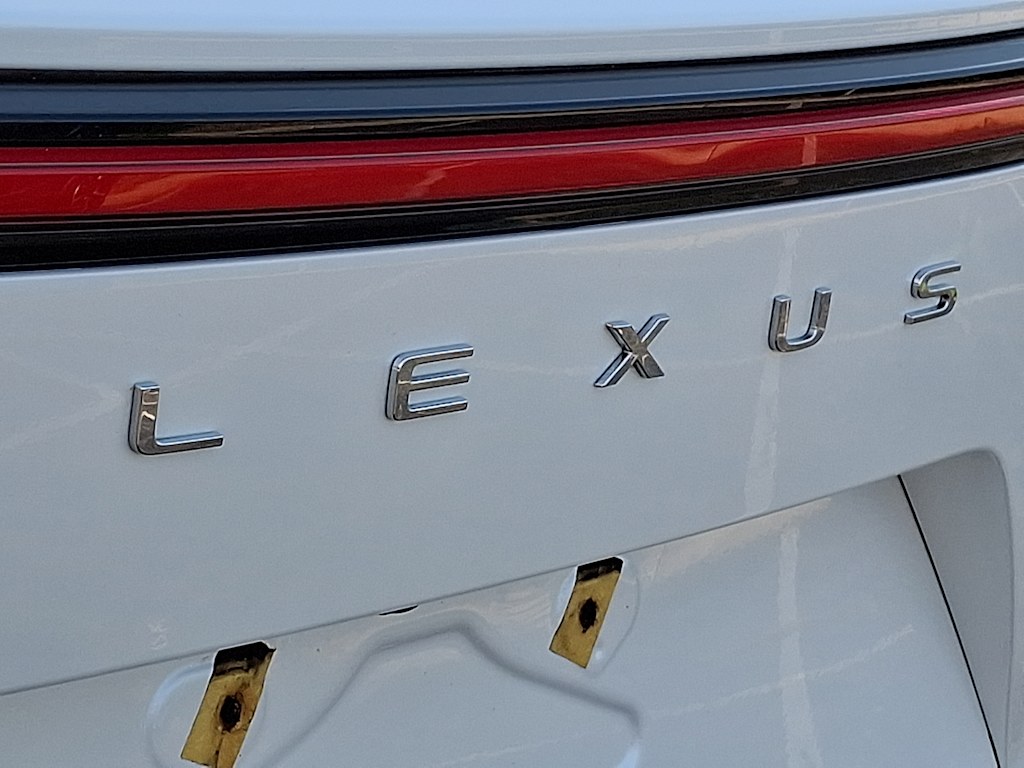 Thumbnail: 2024 Lexus ES - 29