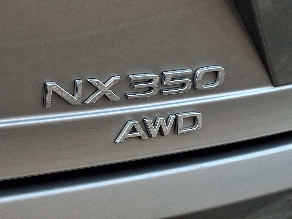 Thumbnail: 2024 Lexus ES - 28