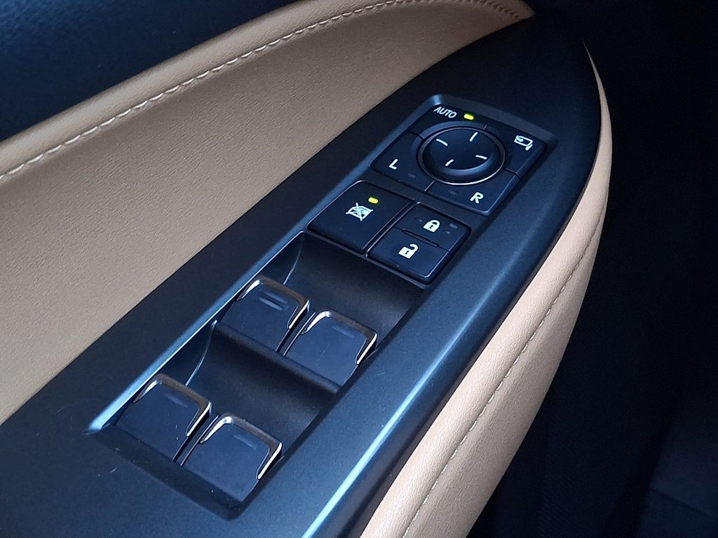 Thumbnail: 2024 Lexus ES - 25
