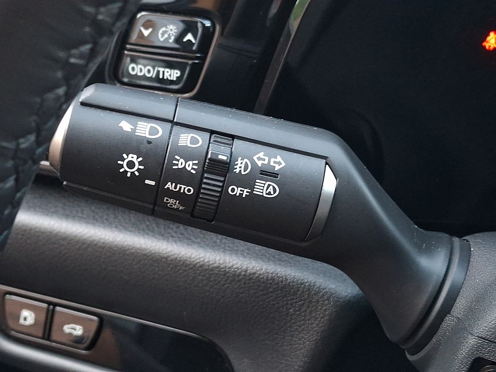 Thumbnail: 2024 Lexus ES - 26