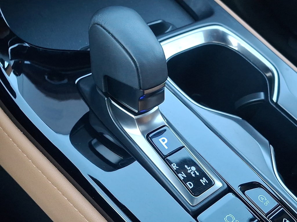 Thumbnail: 2024 Lexus ES - 9