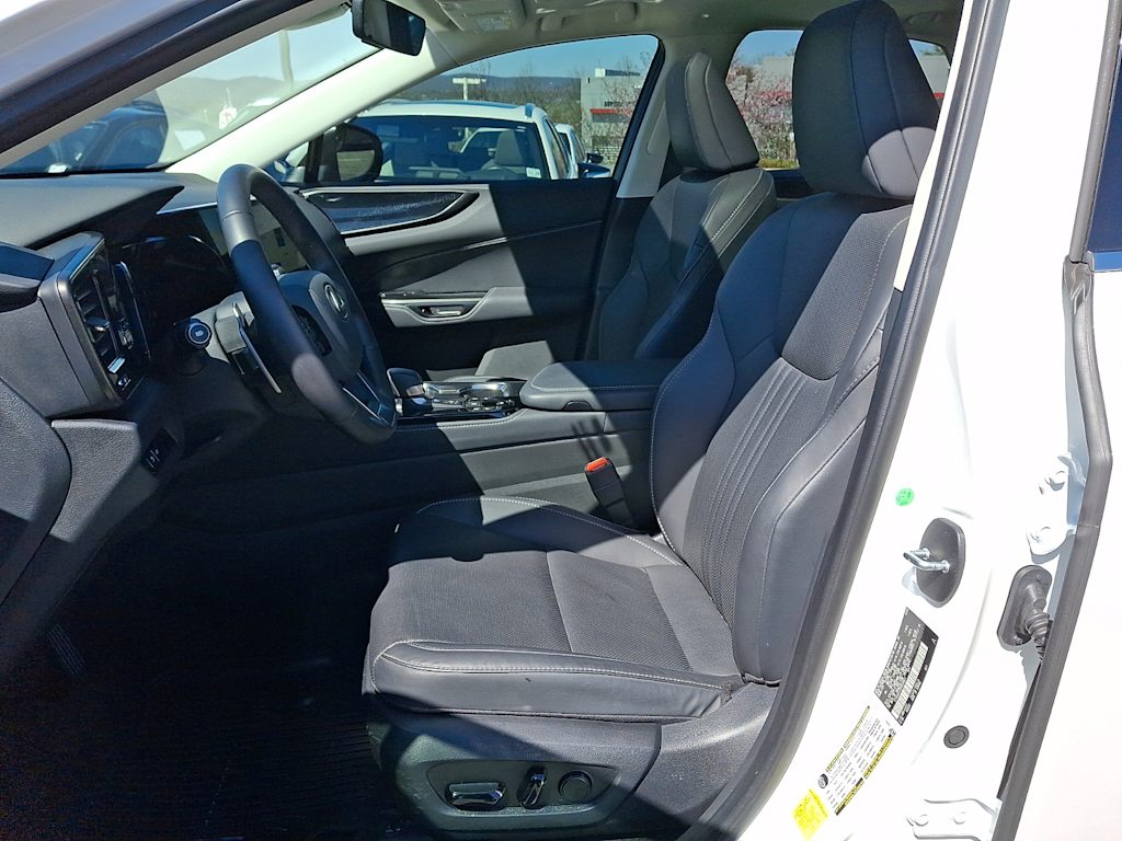 Thumbnail: 2024 Lexus ES - 7