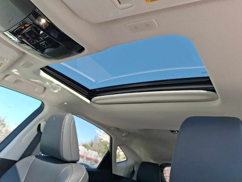 Thumbnail: 2024 Lexus ES - 17