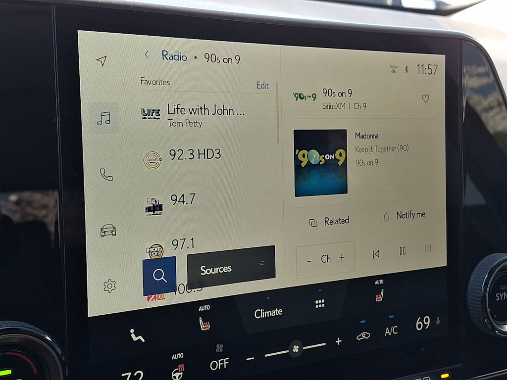 Thumbnail: 2024 Lexus ES - 18