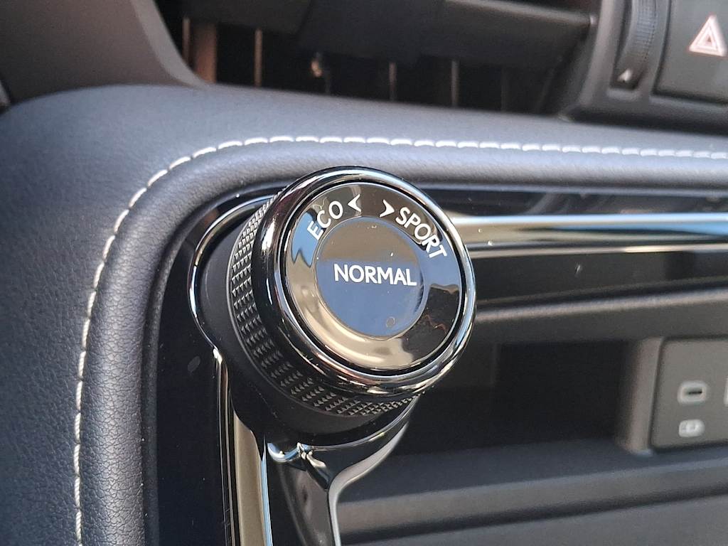 Thumbnail: 2024 Lexus ES - 5