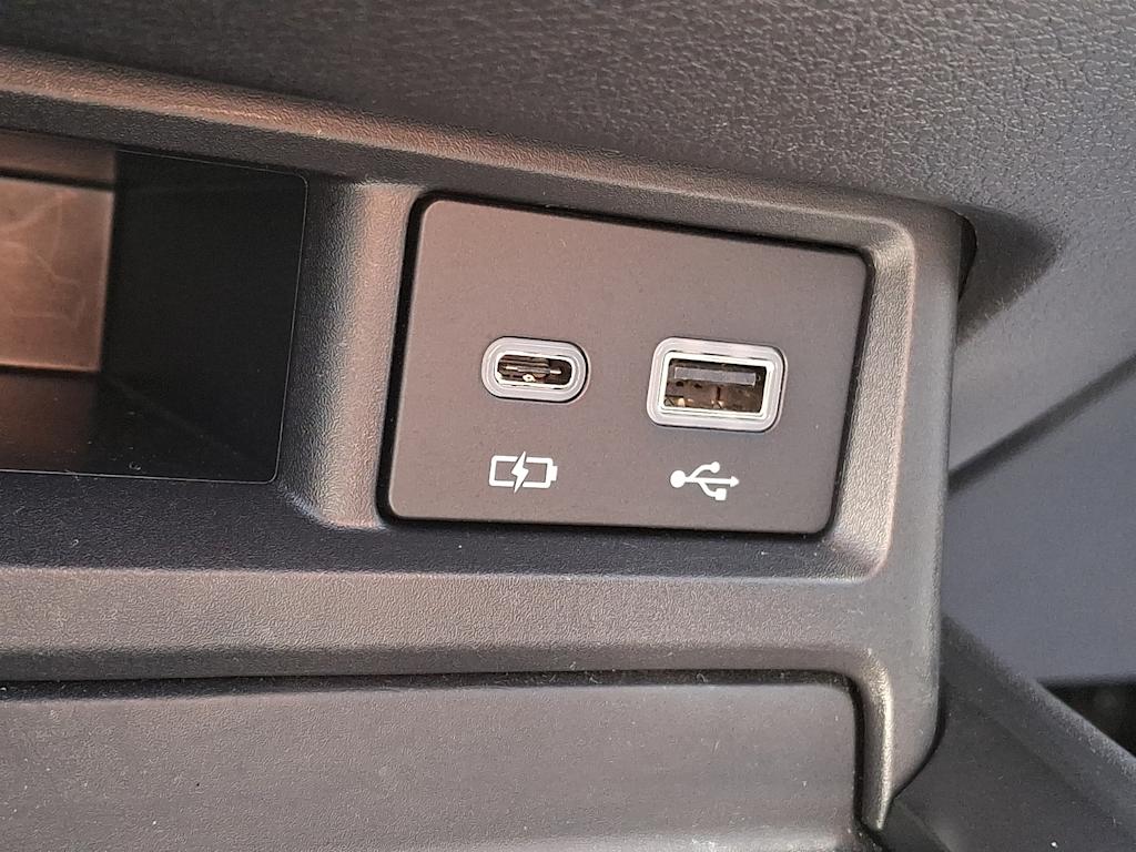 Thumbnail: 2024 Lexus ES - 23