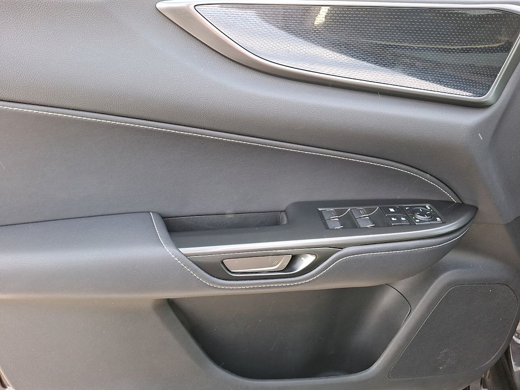 Thumbnail: 2024 Lexus ES - 14
