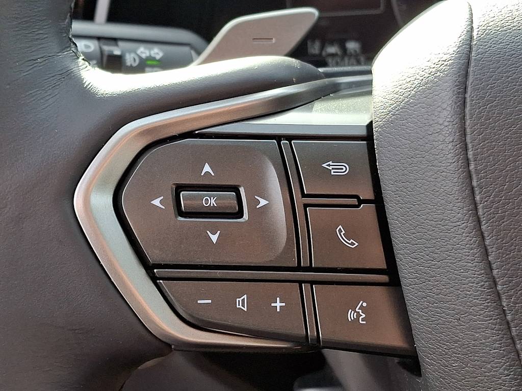 Thumbnail: 2024 Lexus ES - 19