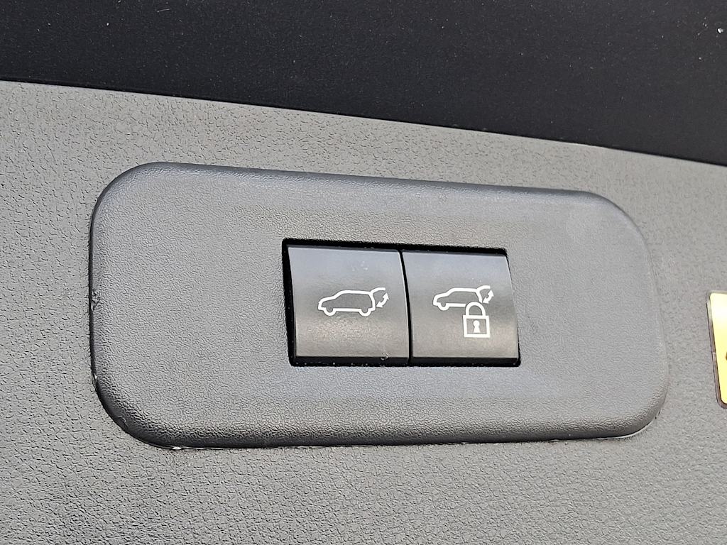 Thumbnail: 2024 Lexus ES - 27