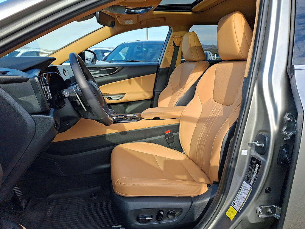 Thumbnail: 2024 Lexus ES - 9