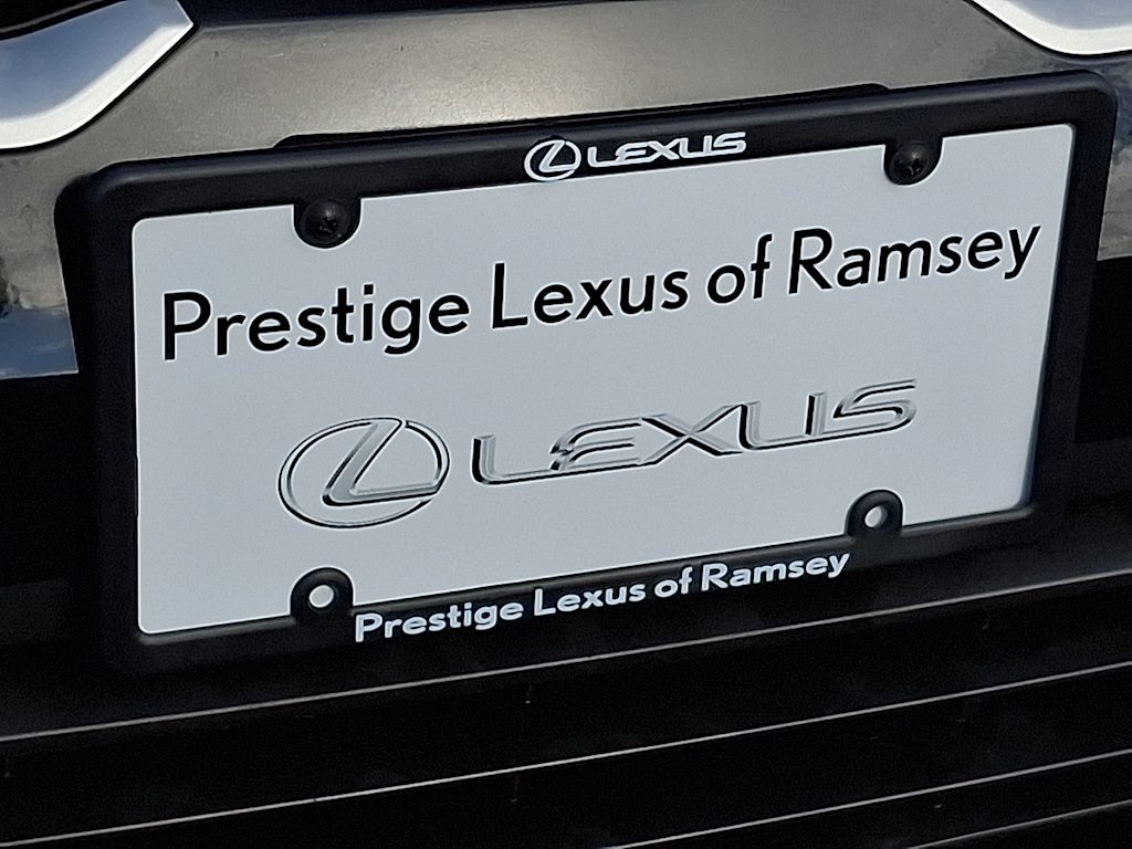 Thumbnail: 2024 Lexus ES - 30