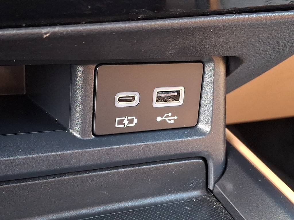 Thumbnail: 2024 Lexus ES - 25