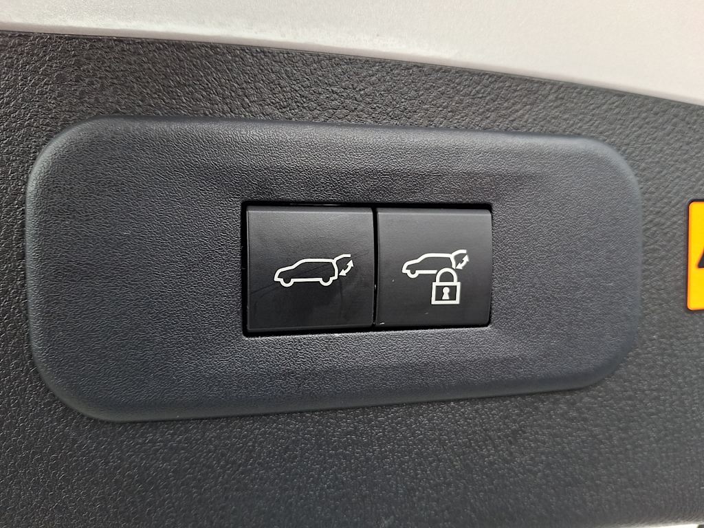 Thumbnail: 2025 Lexus ES - 25