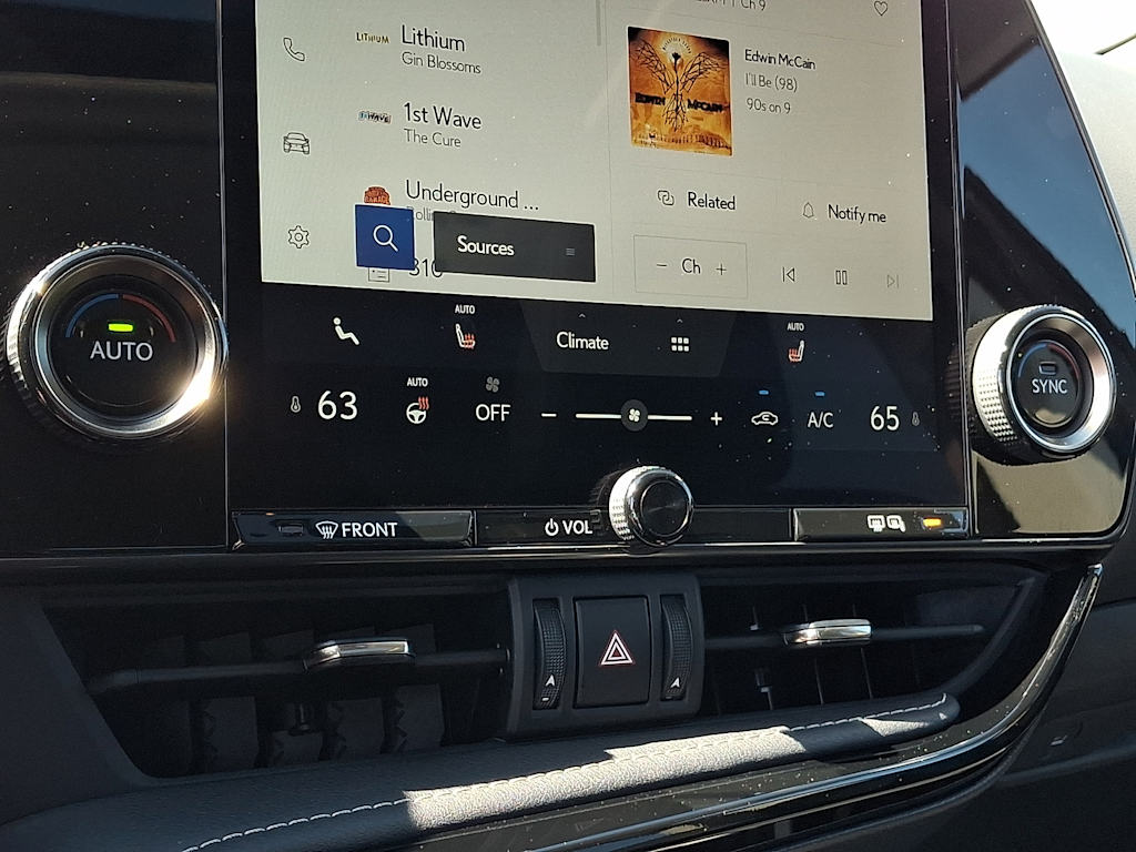 Thumbnail: 2024 Lexus ES - 9