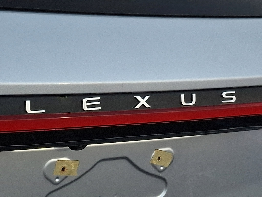 Thumbnail: 2023 Lexus RX - 29