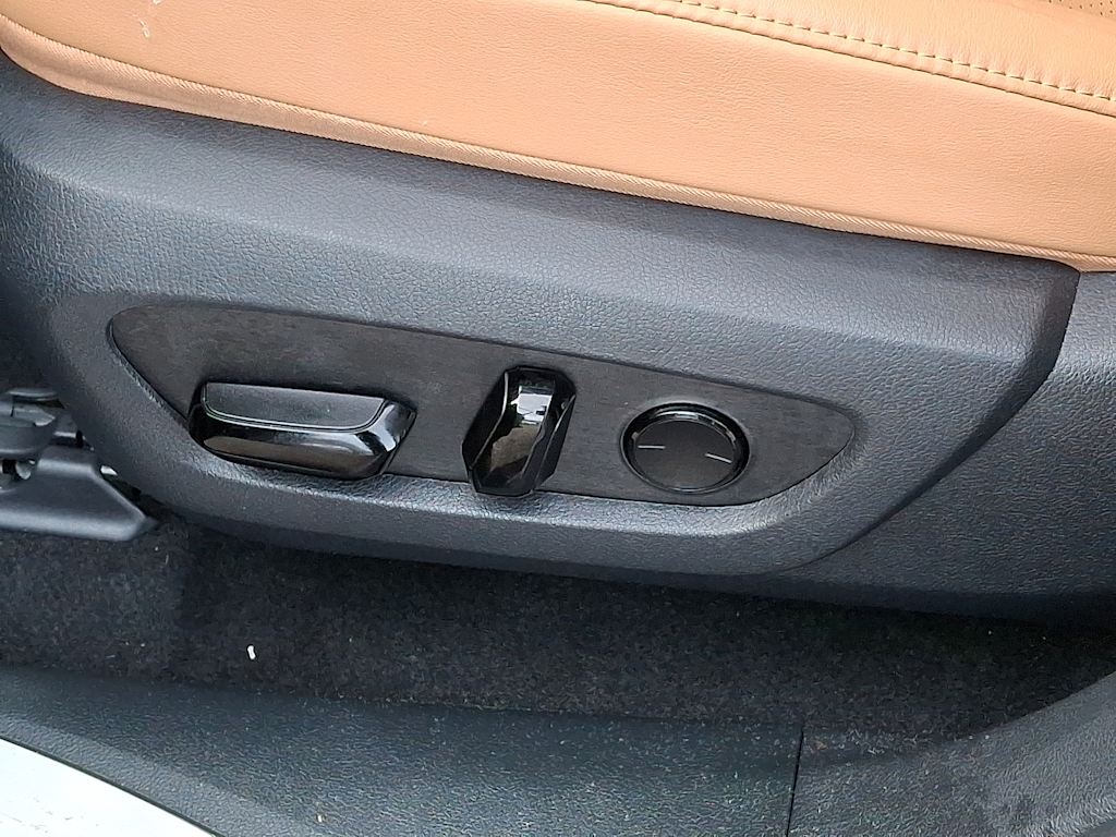 Thumbnail: 2023 Lexus RX - 16