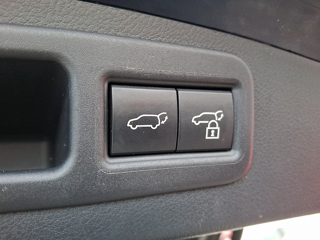 Thumbnail: 2023 Lexus RX - 28