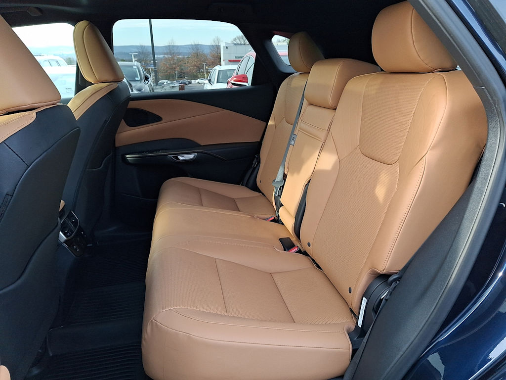 Thumbnail: 2023 Lexus RX - 7