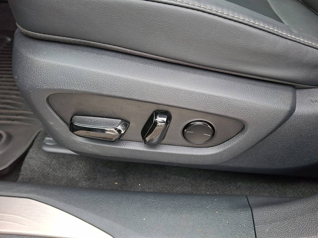 Thumbnail: 2023 Lexus RX - 17