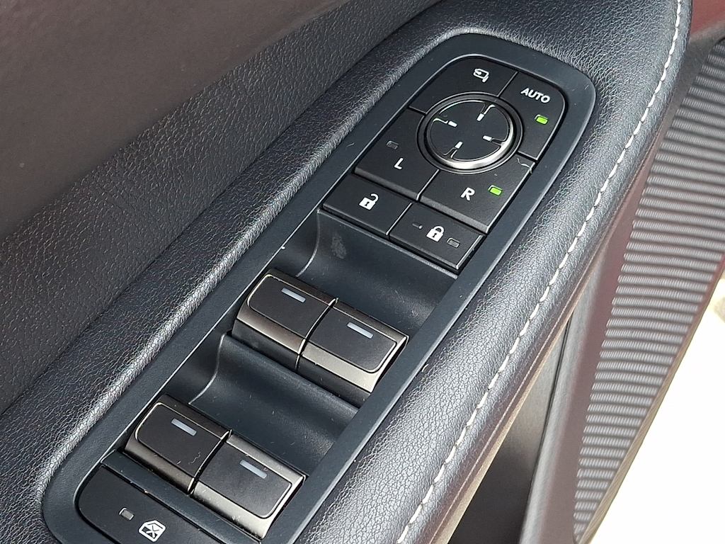 Thumbnail: 2023 Lexus RX - 27