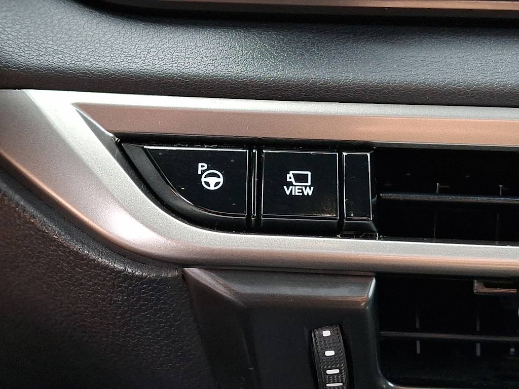 Thumbnail: 2023 Lexus RX - 24