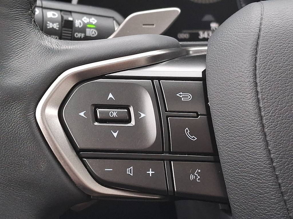 Thumbnail: 2023 Lexus RX - 21