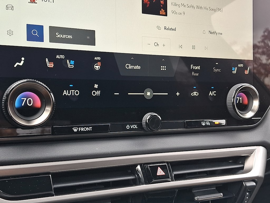 Thumbnail: 2023 Lexus RX - 19