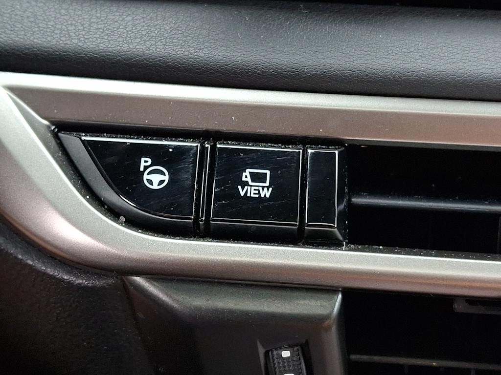 Thumbnail: 2023 Lexus RX - 23