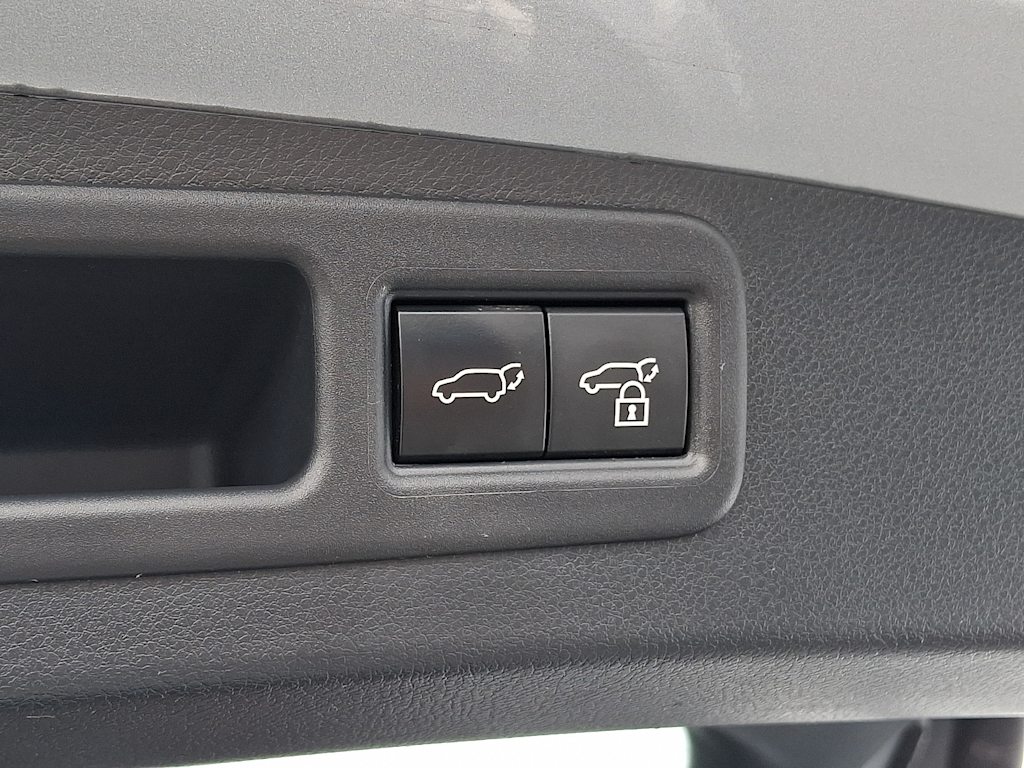 Thumbnail: 2023 Lexus RX - 27