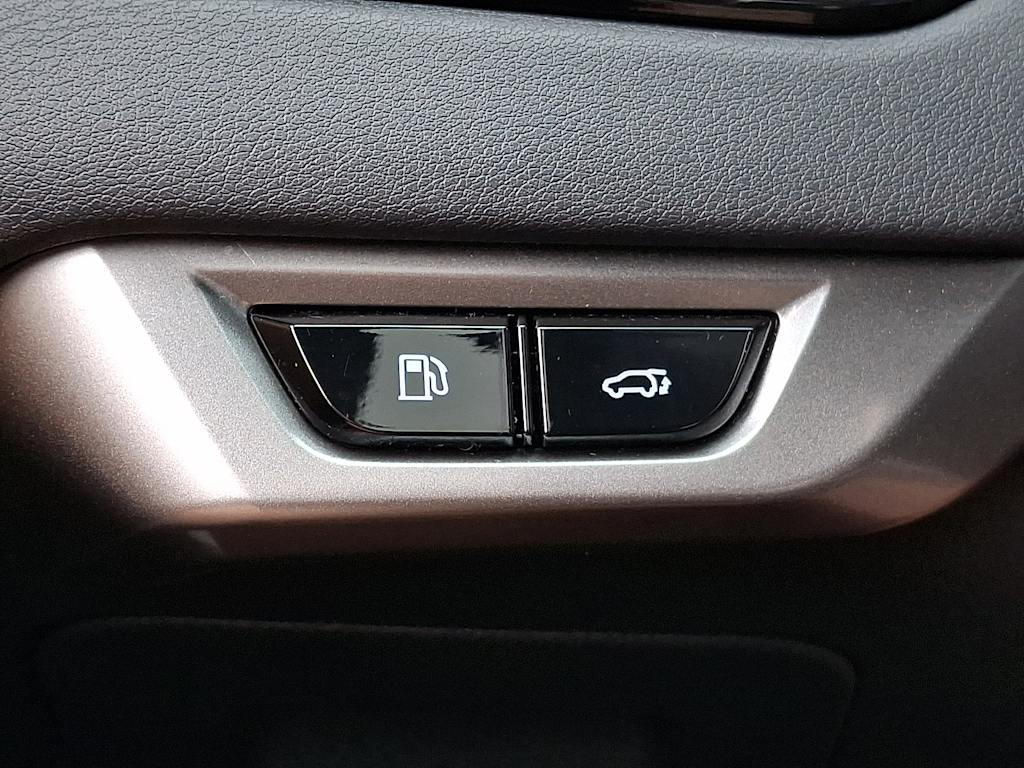 Thumbnail: 2023 Lexus RX - 24