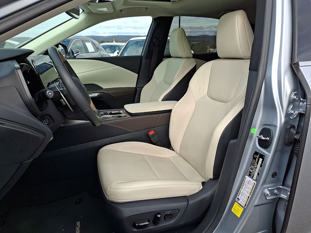 Thumbnail: 2023 Lexus RX - 7