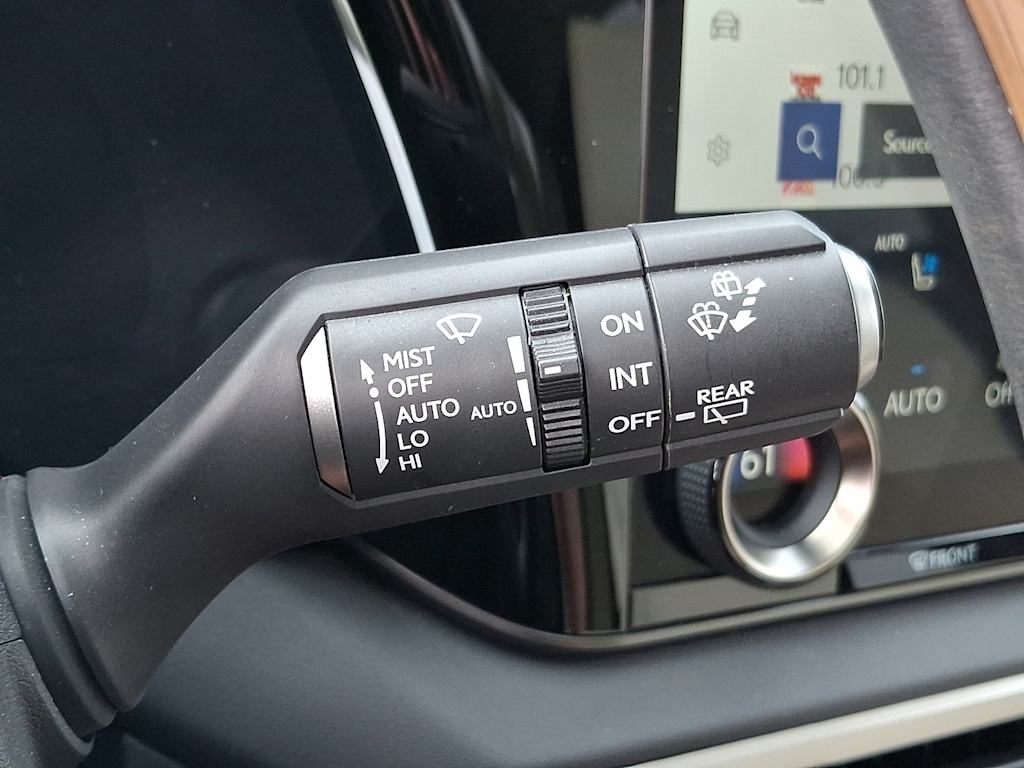 Thumbnail: 2023 Lexus RX - 23