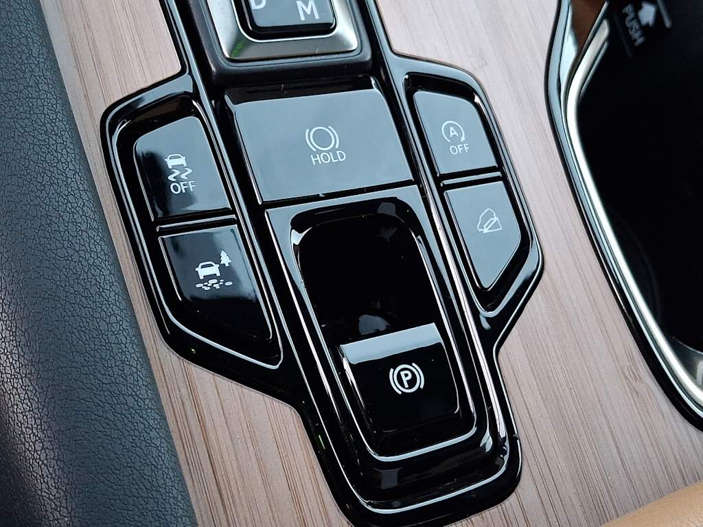 Thumbnail: 2023 Lexus RX - 25