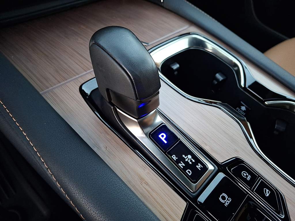 Thumbnail: 2023 Lexus RX - 9