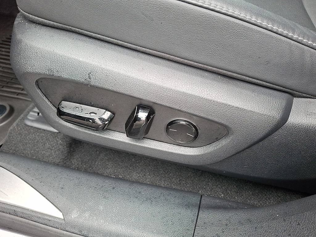 Thumbnail: 2024 Lexus RX - 13