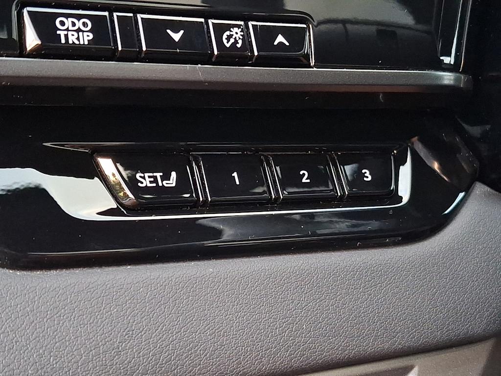 Thumbnail: 2024 Lexus RX - 28