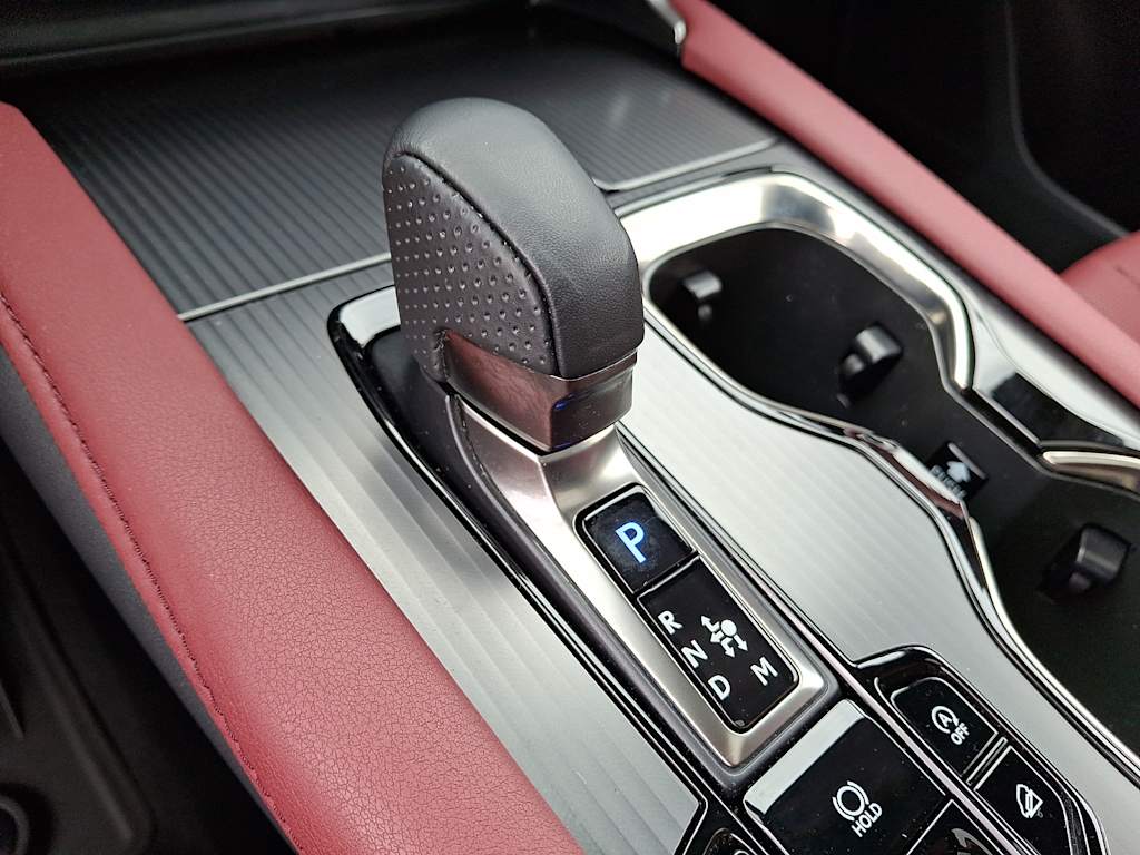 Thumbnail: 2024 Lexus RX - 10