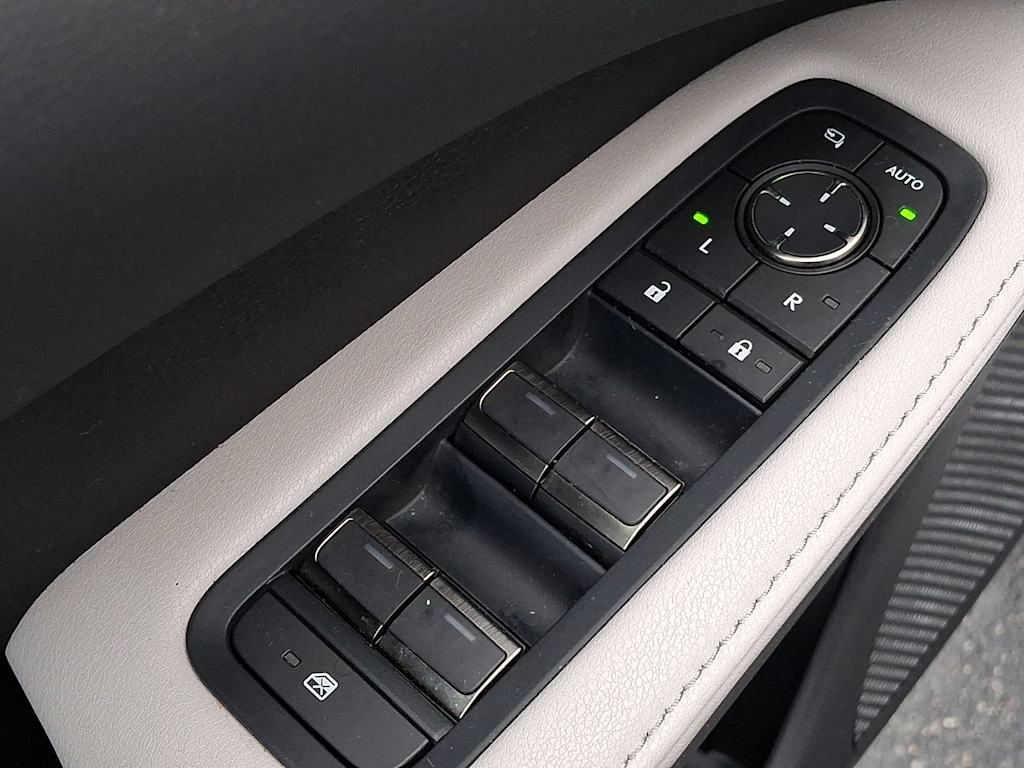 Thumbnail: 2024 Lexus RX - 25
