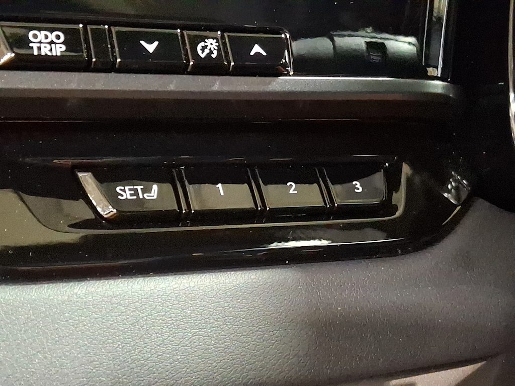 Thumbnail: 2024 Lexus RX - 26