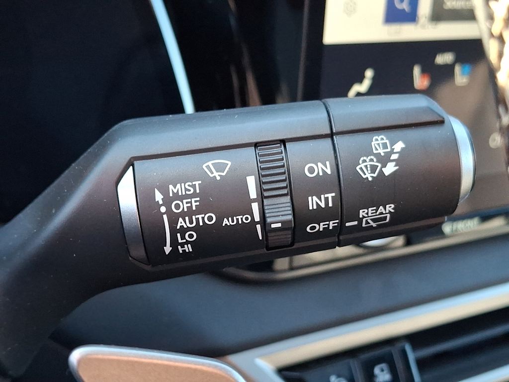 Thumbnail: 2023 Lexus RX - 22