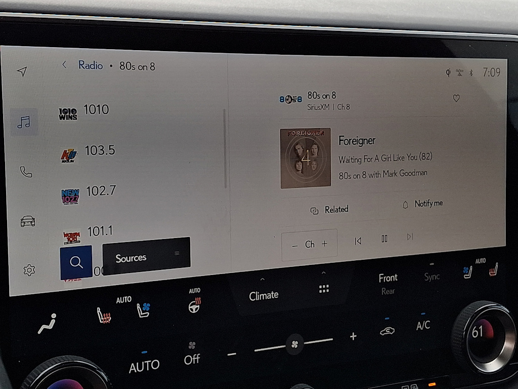 Thumbnail: 2023 Lexus RX - 19