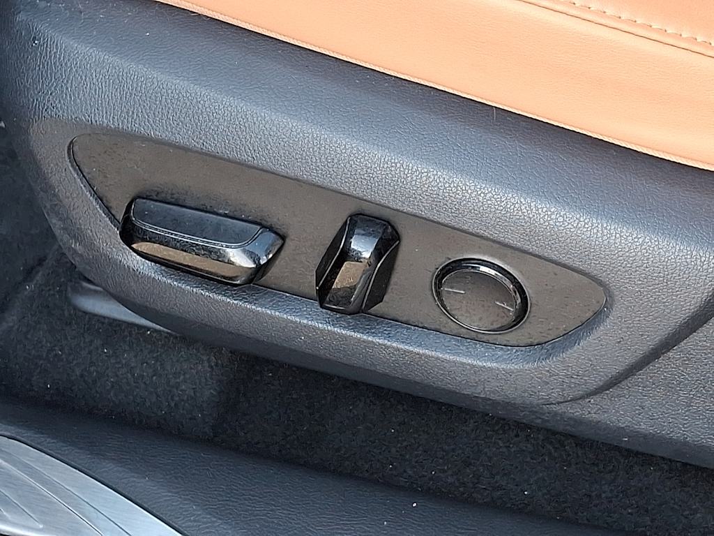 Thumbnail: 2024 Lexus RX - 25