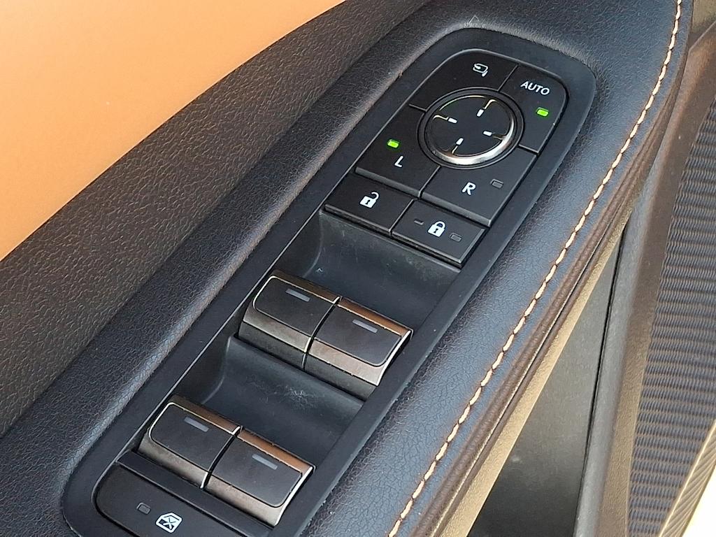 Thumbnail: 2024 Lexus RX - 24