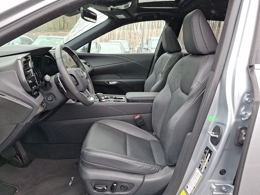 Thumbnail: 2023 Lexus RX - 7