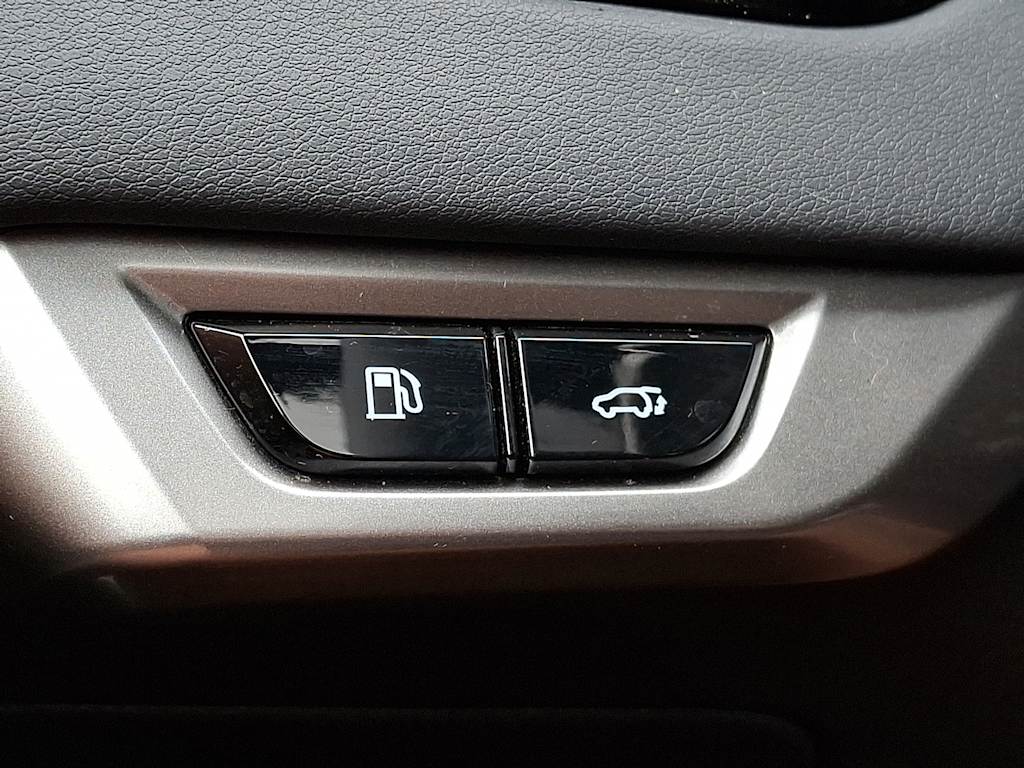 Thumbnail: 2023 Lexus RX - 25