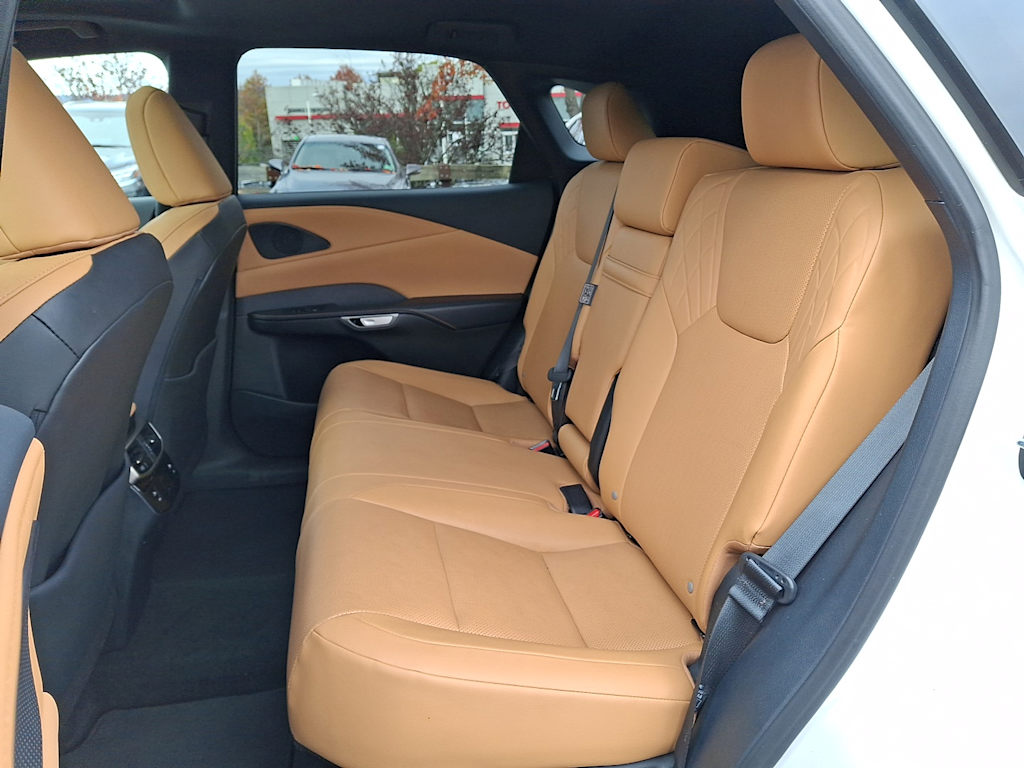 Thumbnail: 2023 Lexus RX - 8