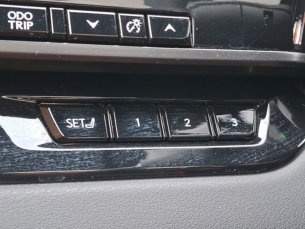 Thumbnail: 2023 Lexus RX - 26